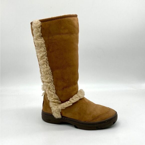 UGG Sunburst Tall Boot - Picture 2 of 12